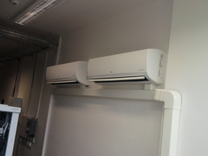 Zdvojené vnitřní jednotky pro provoz servovny